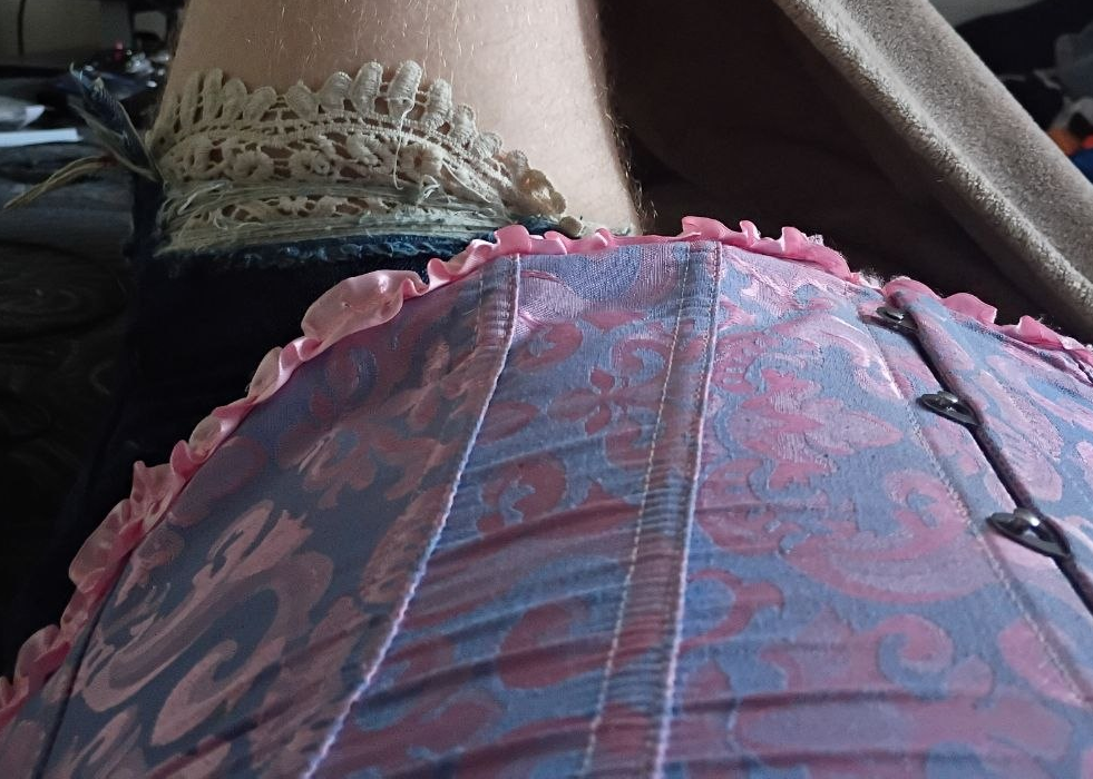 corsetmorning.png
